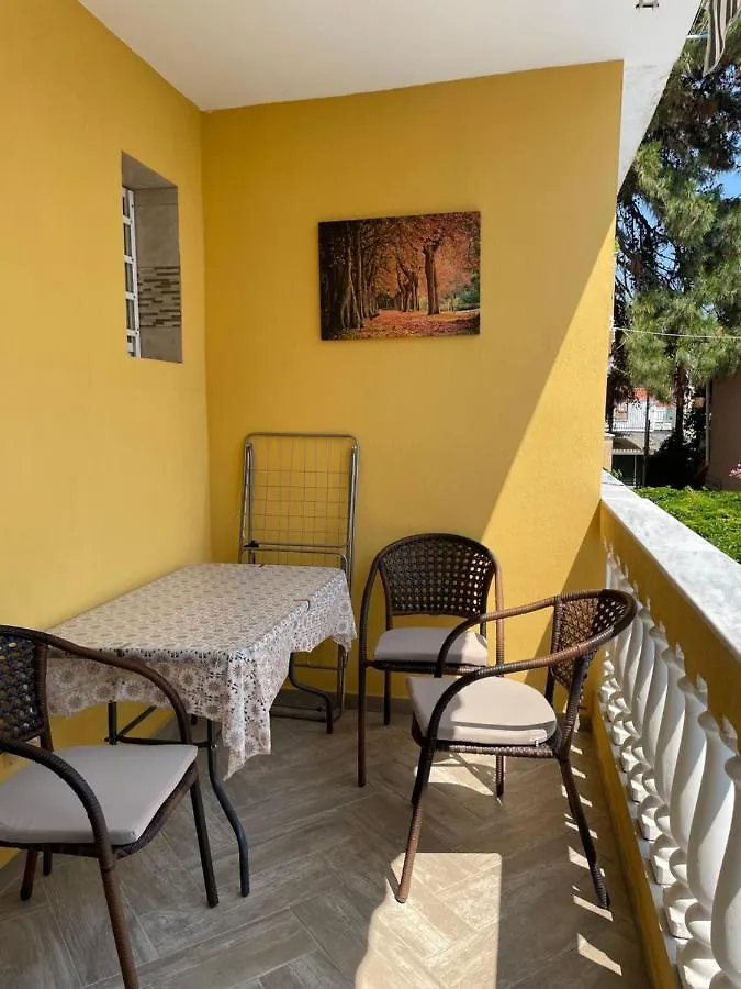 Apartment Nikolay ネア・ポティダイア 0*,  ギリシャ